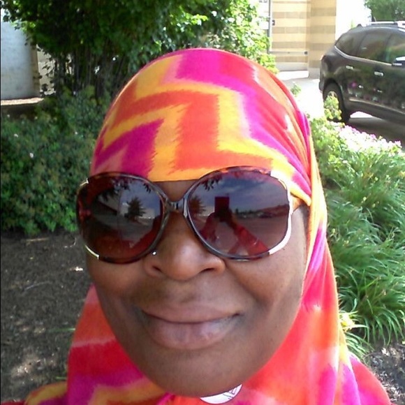 Meet your Posher, Rosalynn - Picture 1 of 1